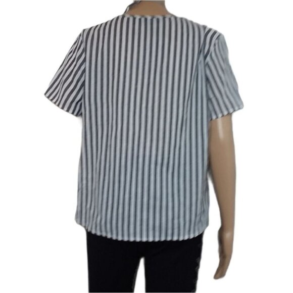 SHEIN Striped Button Detailing Top - Picture 2 of 4